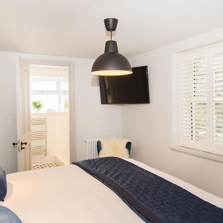 The Burrow By Harrogate Serviced Apartments Exterior photo