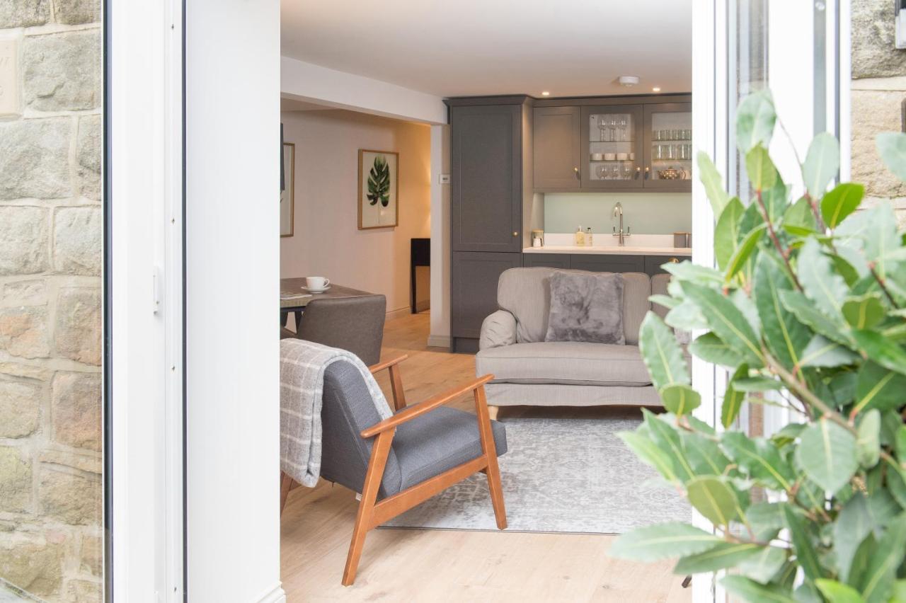 The Burrow By Harrogate Serviced Apartments Exterior photo