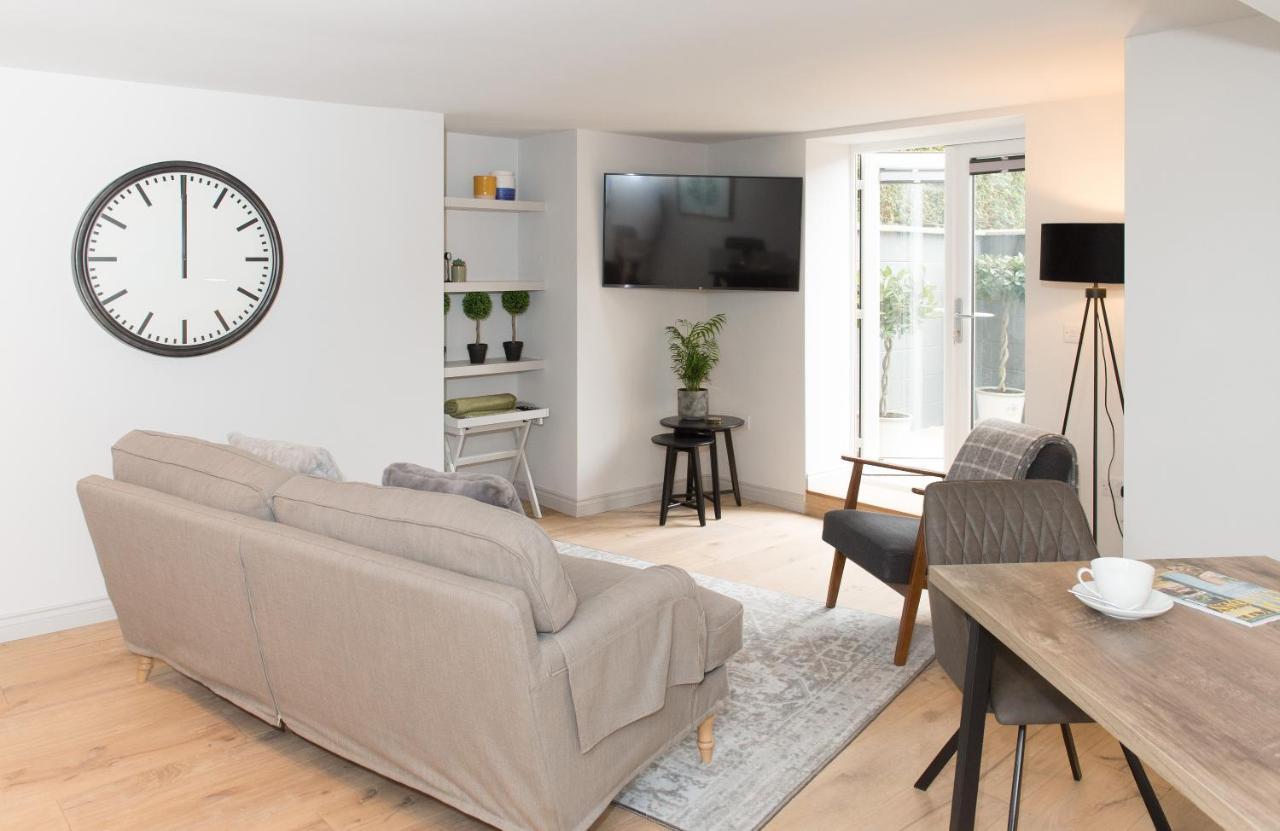The Burrow By Harrogate Serviced Apartments Exterior photo