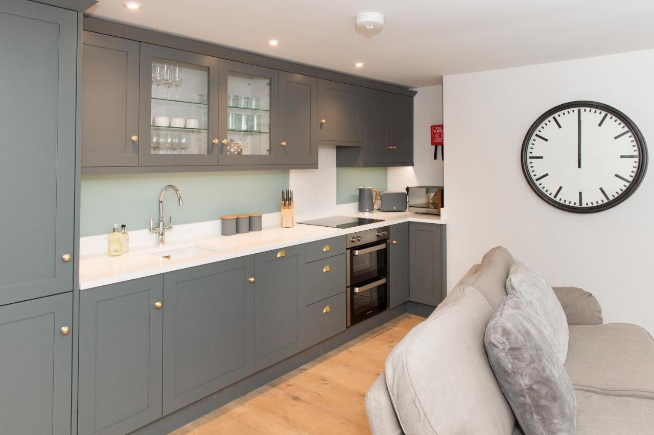 The Burrow By Harrogate Serviced Apartments Exterior photo